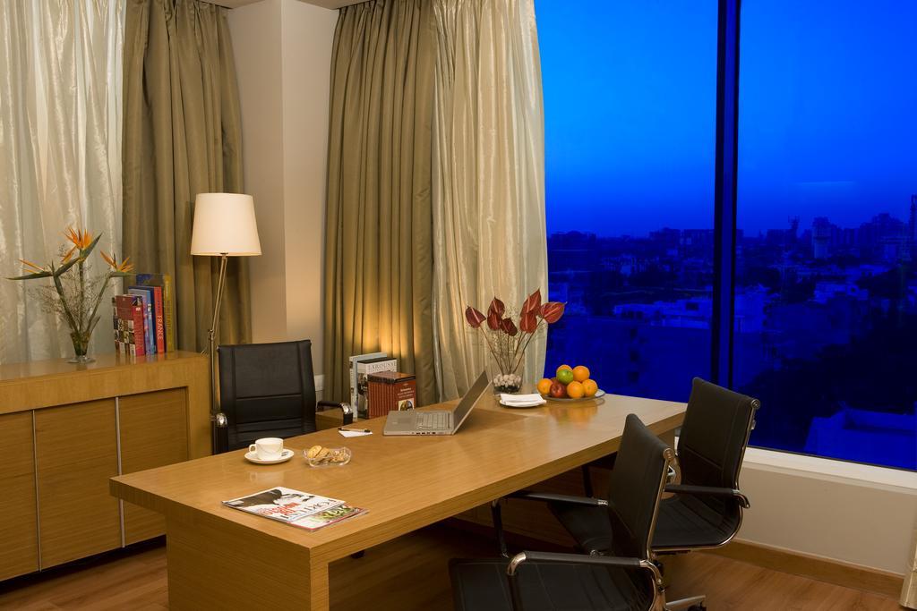 Radisson Blu Suites غورغاون المظهر الخارجي الصورة